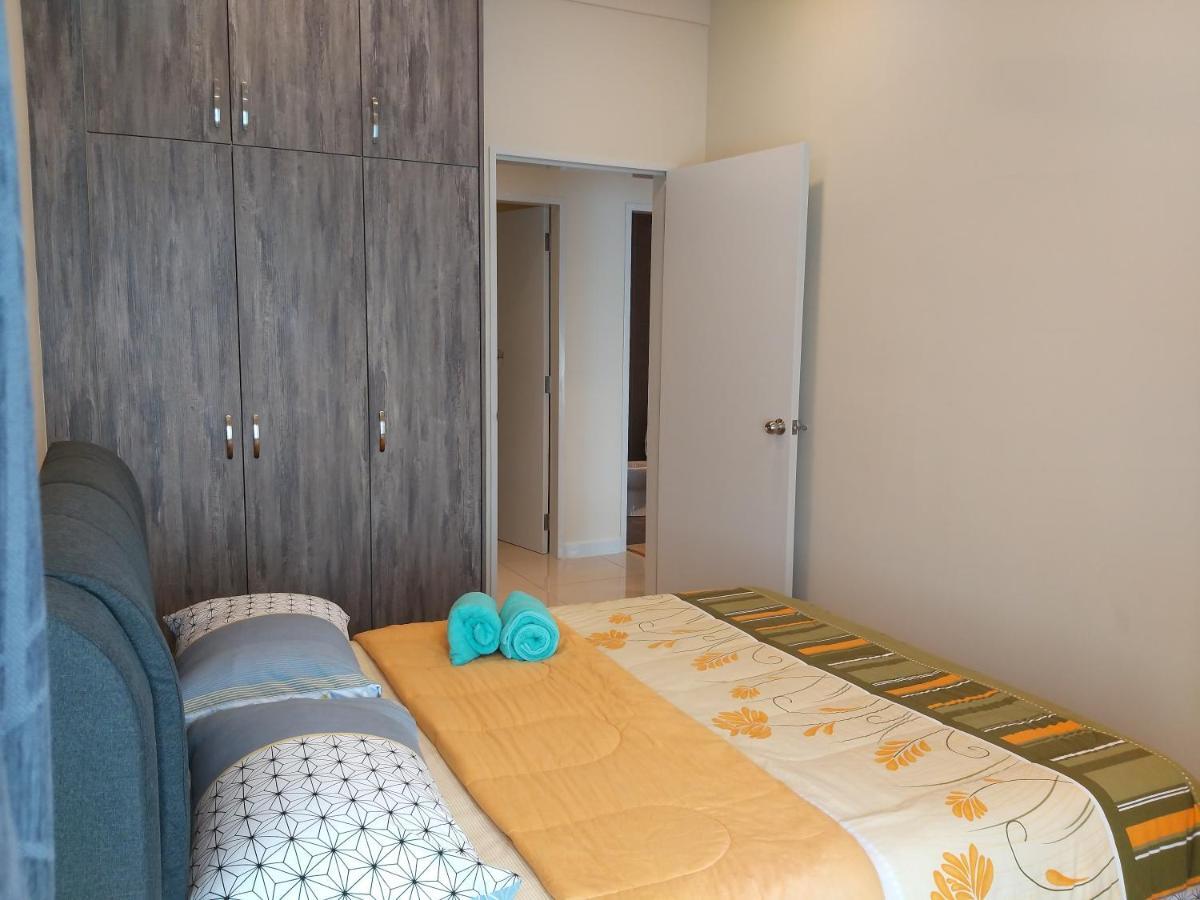 Southville Stay 2 @ Savanna Executive Suite Kampong Tangkas Exterior photo